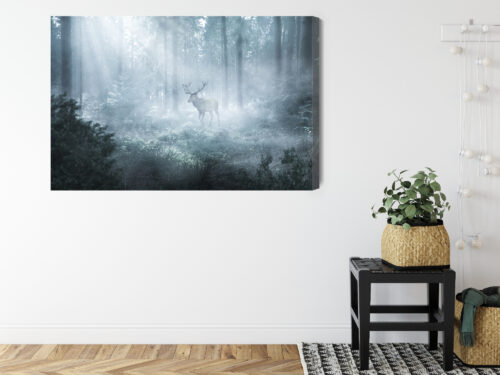 Obraz na płótnie Jeleń we mgle Fotografia lasu Mglisty poranek  Premium Canvas - obrazek 8