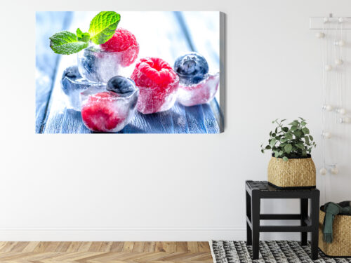 Obraz na płótnie Owoce Lód i jagody Premium Canvas - obrazek 8