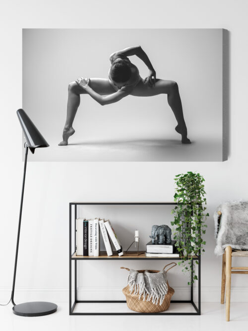 Obraz na płótnie Tancerka w pozie dynamicznej  Premium Canvas - obrazek 9