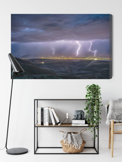 Obraz na płótnie Burza nad miastem Nocny krajobraz i pioruny  Premium Canvas - obrazek 9