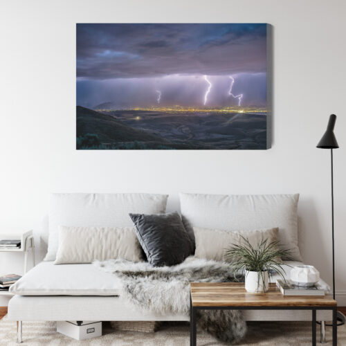 Obraz na płótnie Burza nad miastem Nocny krajobraz i pioruny  Premium Canvas - obrazek 4