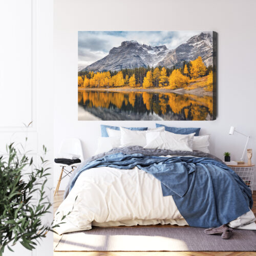 Obraz na płótnie Górski krajobraz z jesiennym lasem Fotografia Premium Canvas - obrazek 3