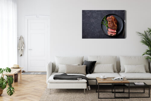 Obraz na płótnie Fotografia Stek z rozmarynem na ciemnym tle Premium Canvas - obrazek 6
