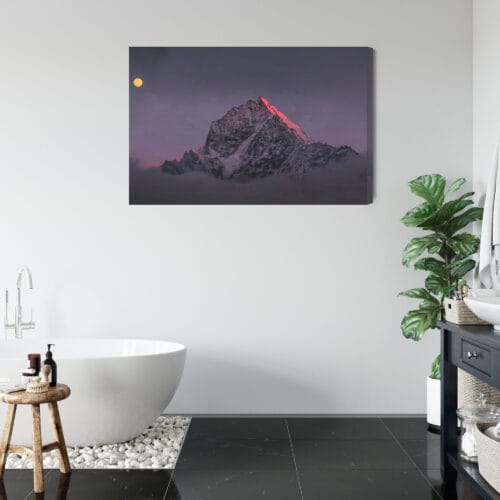 Obraz na płótnie Góry Ośnieżony szczyt o zmierzchu z pełnią Premium Canvas - obrazek 5