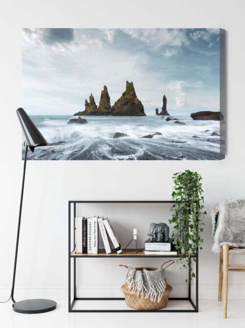 Obraz na płótnie Natura skały w oceanie przy Reynisfjara Premium Canvas - obrazek 9