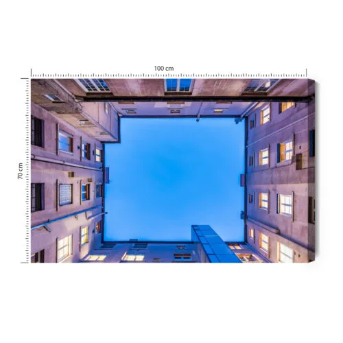 Obraz na płótnie Architektura Widok z dziedzińca Premium Canvas